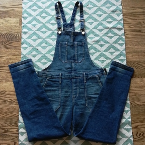 Old Navy Denim - Old Navy Denim Overalls Sz 8
